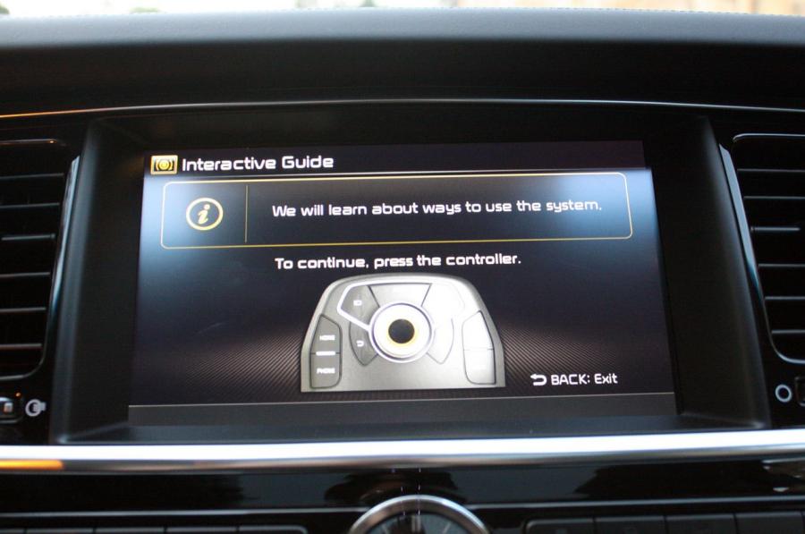  Kia K900 V8 2015 года  (фото 25 из 44)